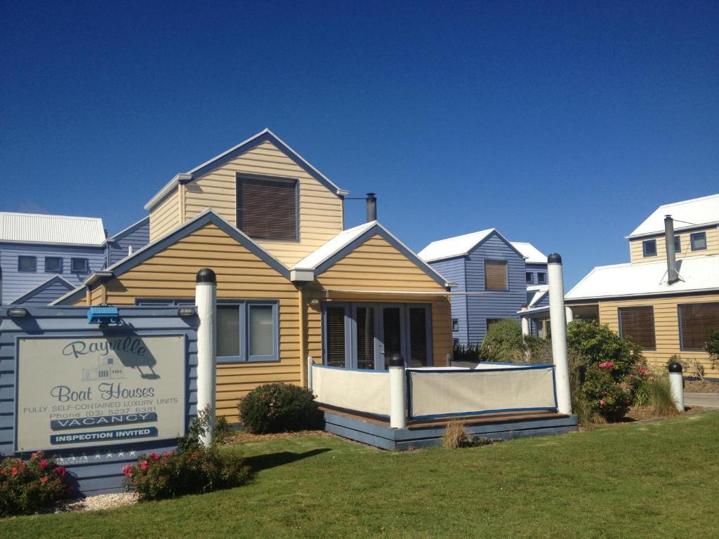 Rayville Boat Houses Apollo Bay Exterior photo
