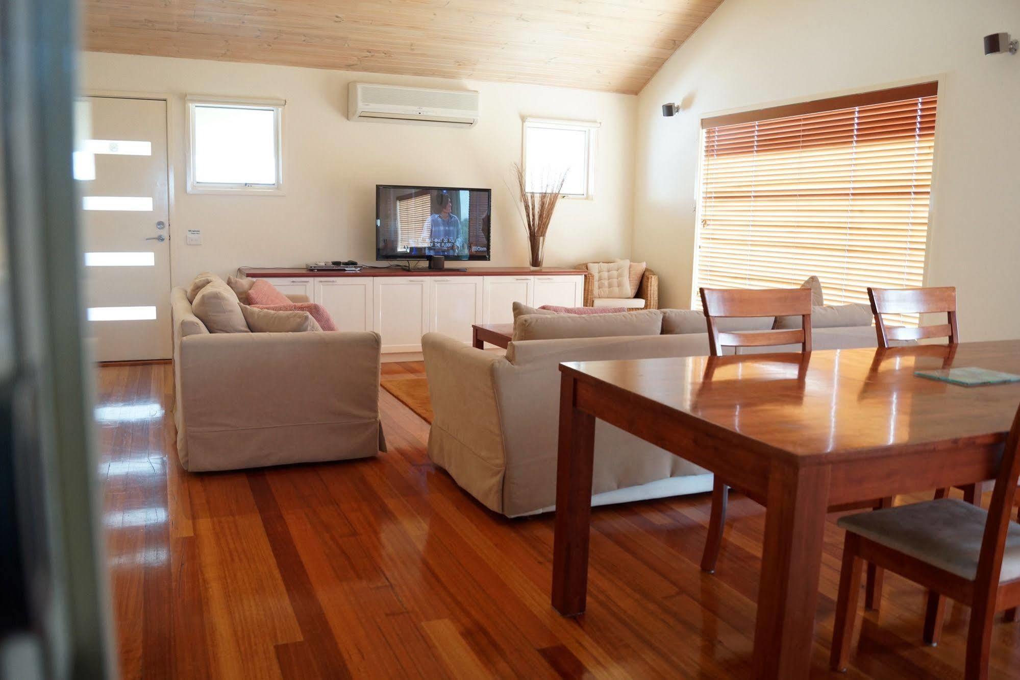 Rayville Boat Houses Apollo Bay Exterior photo